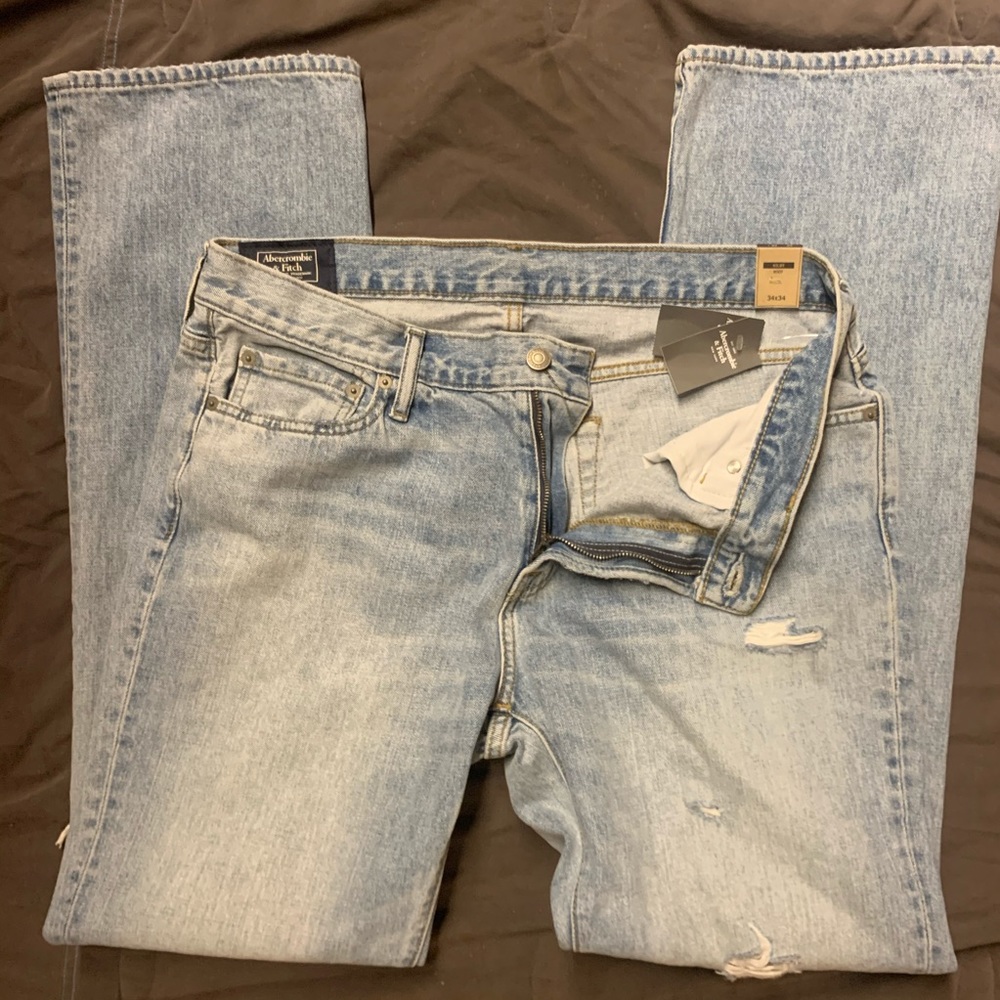 NWT Abercrombie Fitch Kilby Distressed Boot 34X34